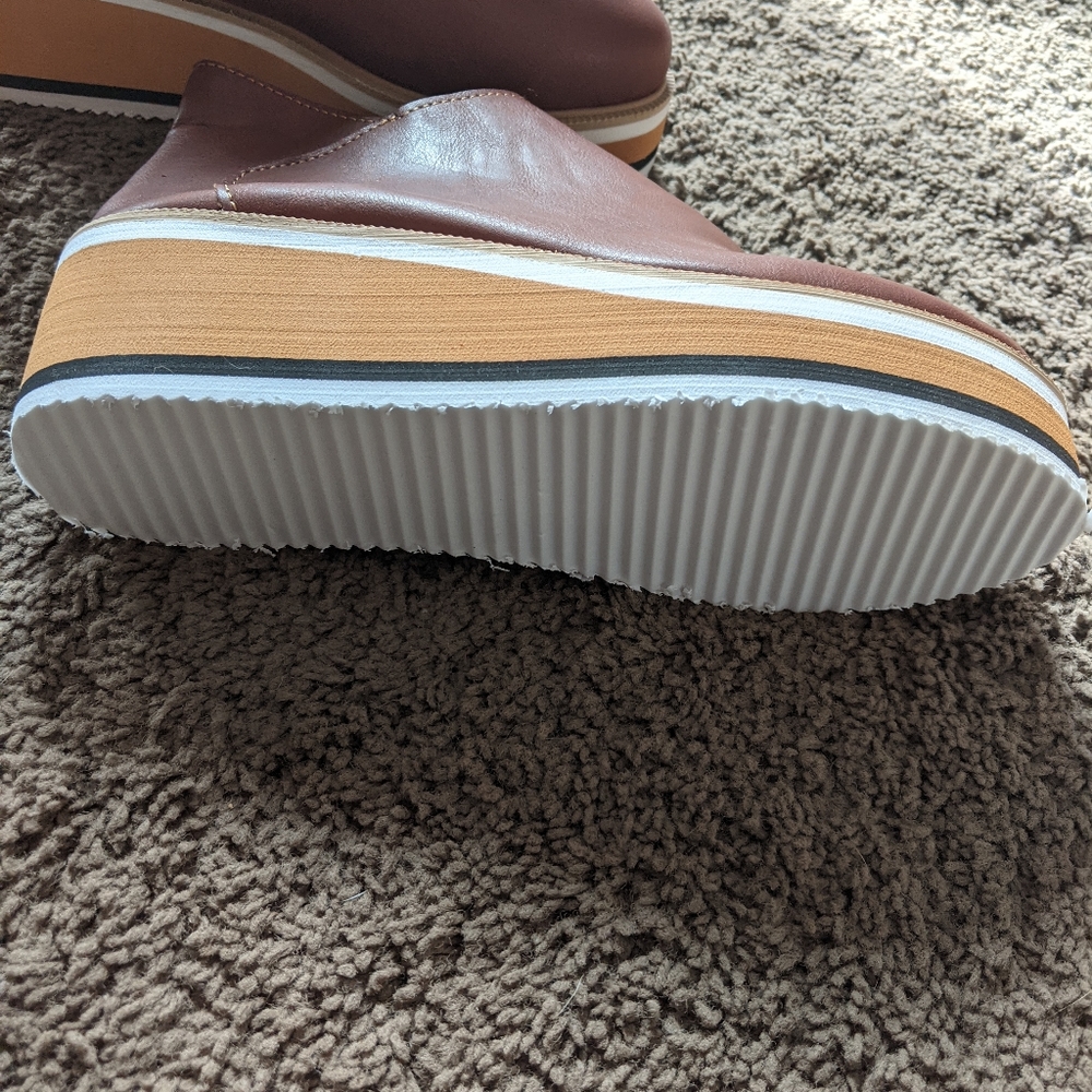 Boots - Picture 2 of 3